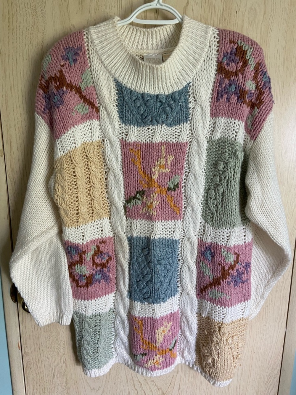 Vintage Needles And Yarn Knit Women's Sweater Size Large. Looks Like a Quilt